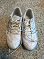 Asics tenisschuhe für Damen weiß und hellblau. München - Schwabing-West Vorschau