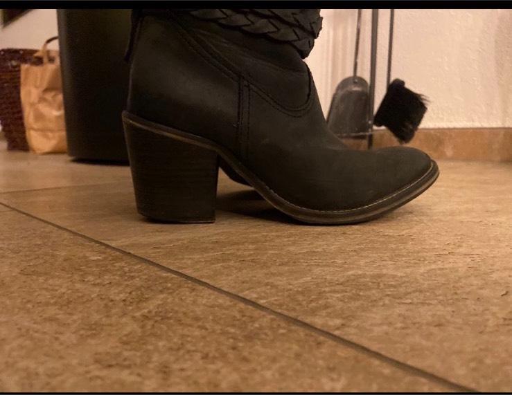 Tommy Hilfiger Stiefel Anthrazit  38 getragen /guter Zustand in Hatzenbühl