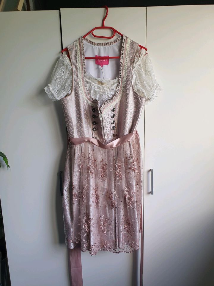 Krüger Dirndl rosé Gr. 44 inkl. Bluse in Metzingen