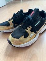 Adidas Turnschuhe 41 1/3 Gold Thüringen - Sondershausen Vorschau