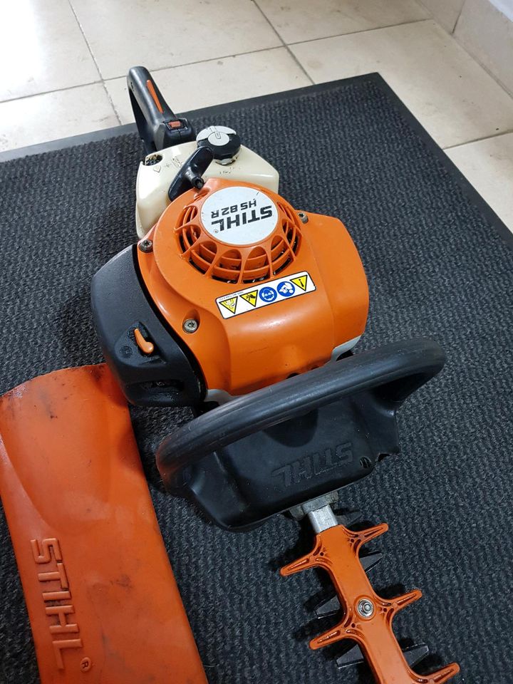 Stihl HS 82R Heckenschere Benzin Motorschere TOP in Emmerzhausen