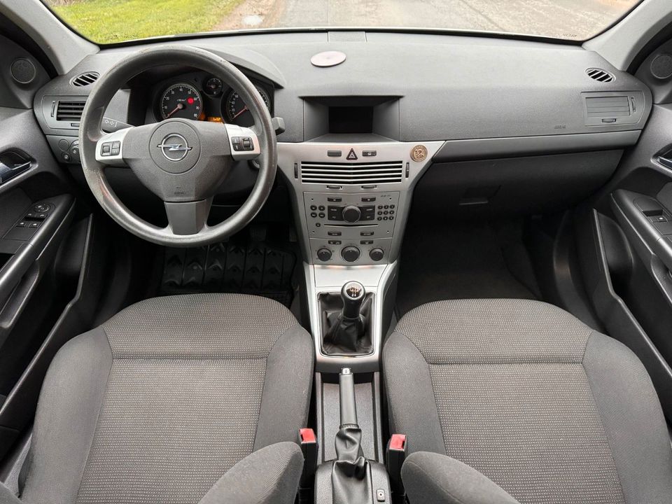 Opel Astra 1.4 Cosmo 1.Hand Tüv Neu Klima in Mönchengladbach