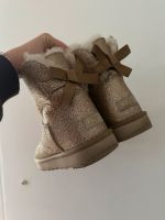 Schöne Glitzer UGGs Baden-Württemberg - Karlsruhe Vorschau