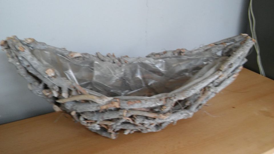 Pflanzkorb aus Ästen in 2 Größen 55 cm und 38 cm shabby in Bad Laer