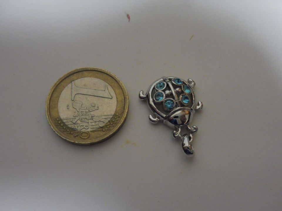 Miniatur klein Käfer mit 6 türkisen Steinen Anhänger Kette Glück in Rain Lech