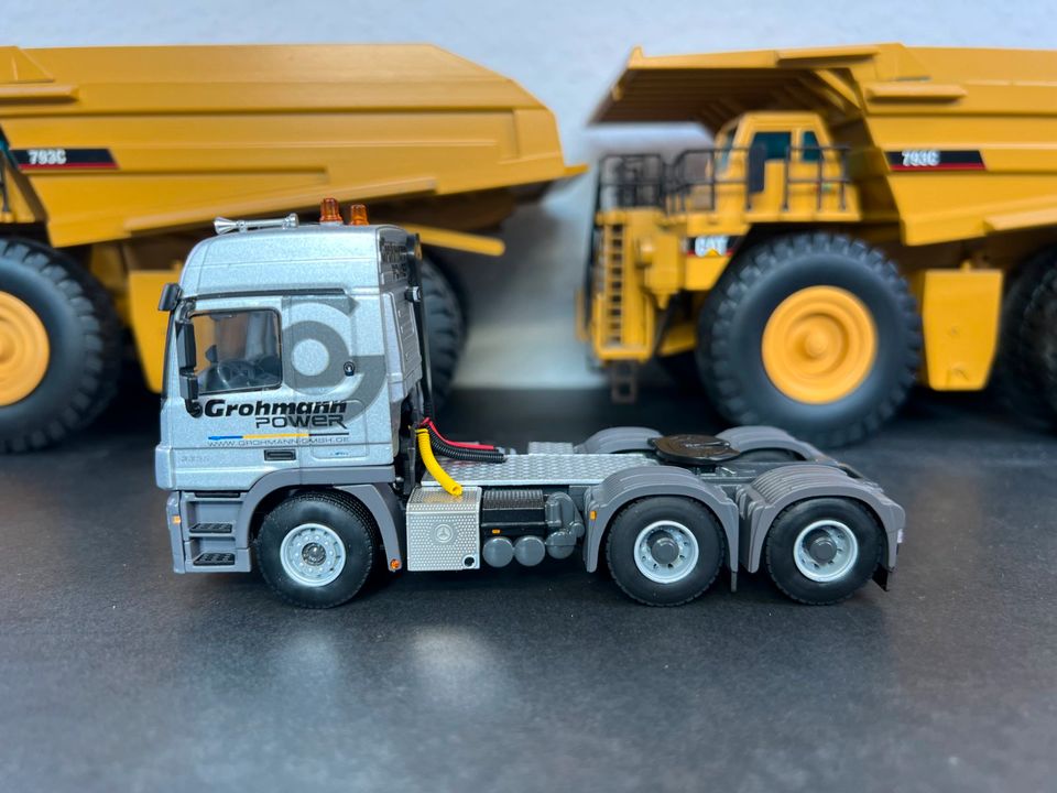 Modell MB Actros MP3 6x4 + Trailer WSI M:1/50 Grohmann in Ratingen