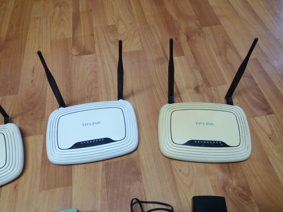 TP-Link Router Set WR841/WR741 in Otterndorf