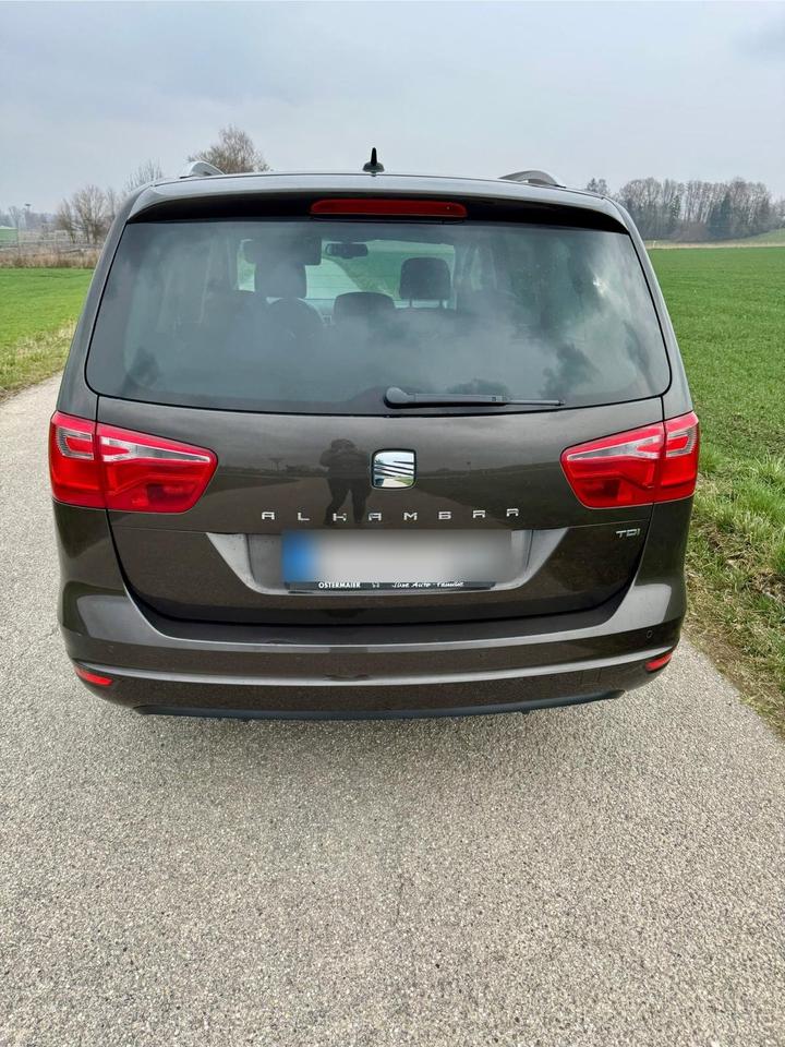 Schönen Familienvan, SHD, AHK, DSG-Getriebe, SH, Sportfahrwerk in Taufkirchen Vils