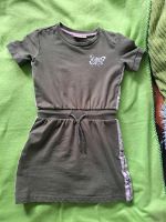 Kleid oliv grün khaki Kordel Größe 122 128 wie Neu Nordvorpommern - Landkreis - Bad Sülze Vorschau