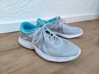 Grau blaue Sneaker Laufschuhe Revolution 4 von Nike, Gr. 38,5 Bayern - Ergoldsbach Vorschau