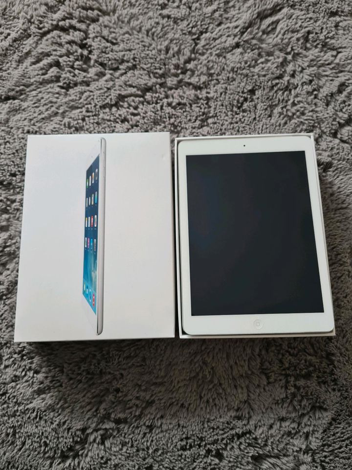 Apple Ipad Air 16 GB WiFi + Cell - Silver - Modell A1475, wie neu in Stutensee