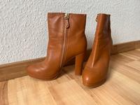 Super schöne Leder Stiefeletten in Cognac abzugeben Niedersachsen - Isernhagen Vorschau