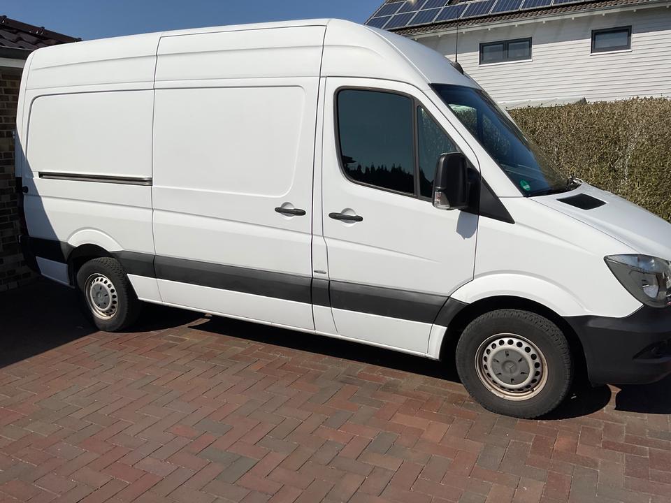 MB Sprinter 211CDI L2H2 AHK Top Zust. 2. Hand 59 TKM TÜV NEU in Neumünster