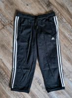 adidas Caprihose Trainingshose Sporthose schwarz Größe 170 Niedersachsen - Garbsen Vorschau