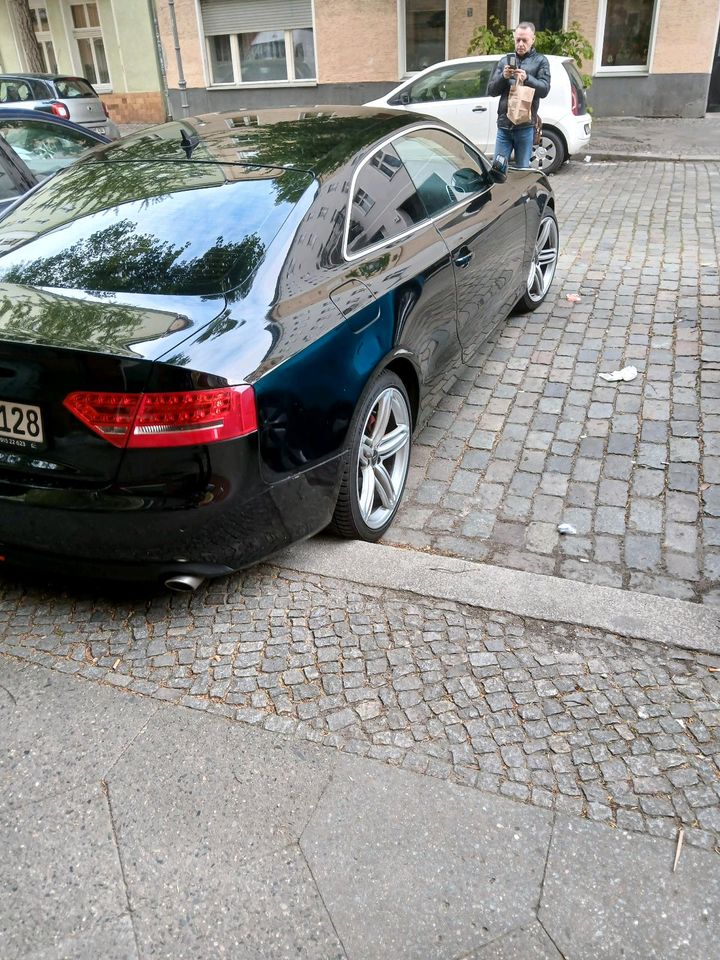 Audi A5 tdi 2,7 in Berlin