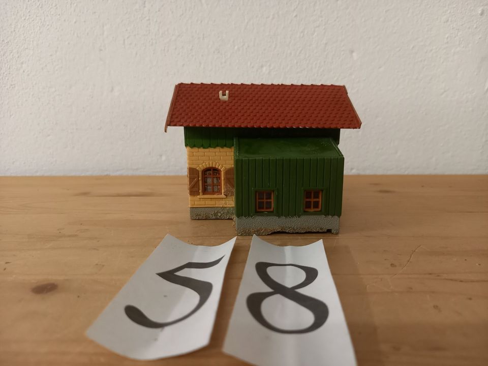 H0 Einfamilienhaus Haus Häuser Modelleisenbahn Nr.58 in Tettnang