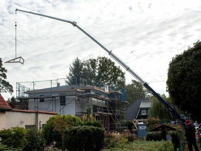 Böcker Anhängerkran AHK 30 Dachdeckerkran in Fehrbellin