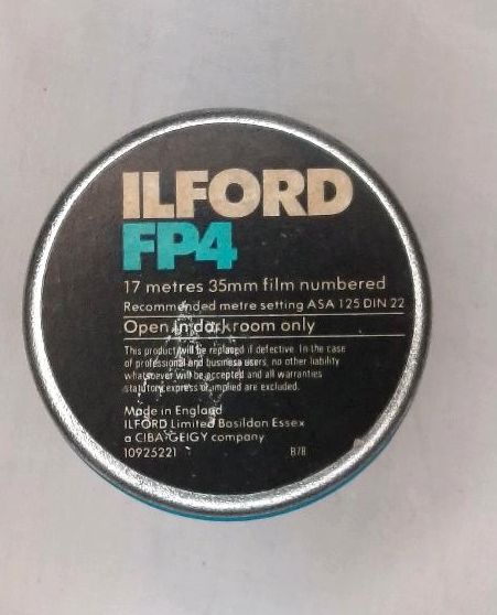 Ilford FP4  SW 35 mm Kleinbildfilm in Stuttgart
