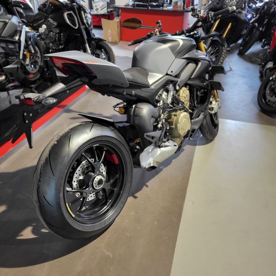 Ducati Streetfighter V4 S *sofort verfügbar* in Jühnsdorf