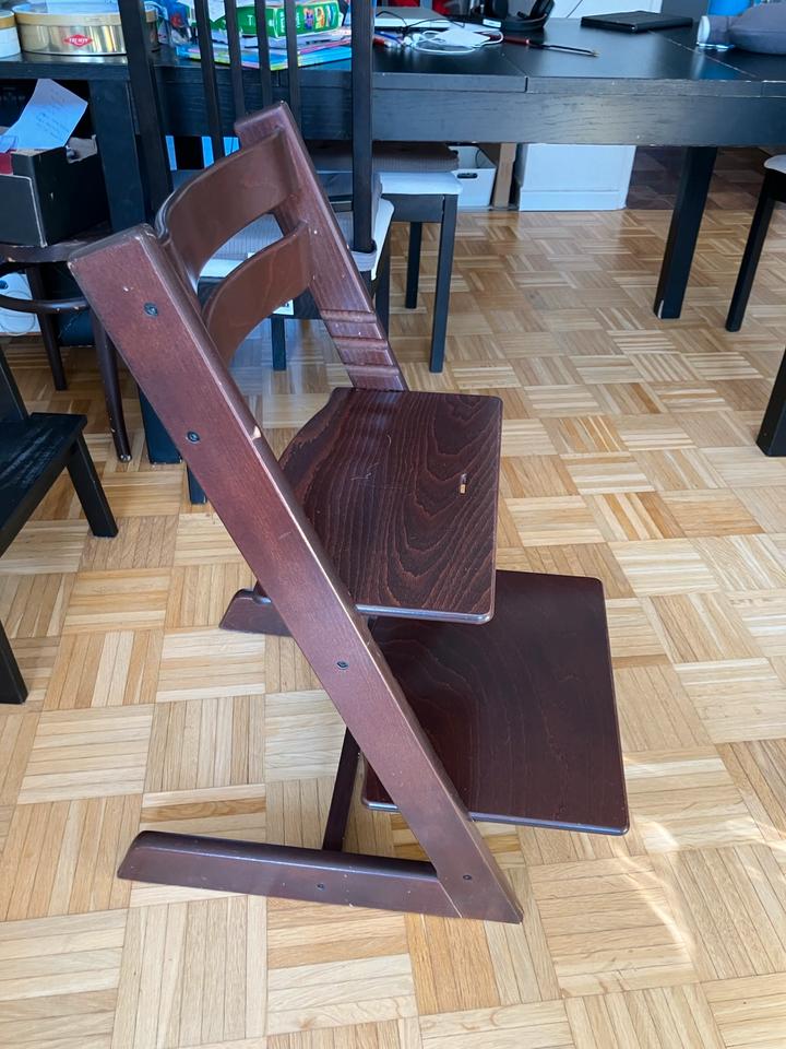 2 Original Stokke Tripp Trapp Hochstuhl Nussbraun Zwillinge in Darmstadt