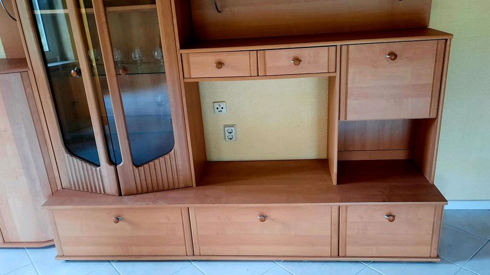 Wohnzimmerschrank Buche Schrankwand in Templin