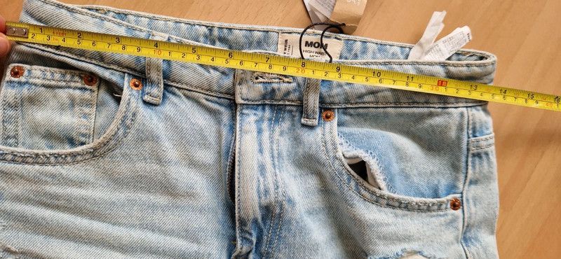 High waist Jeans mom destroyed used 34 xs in Herne