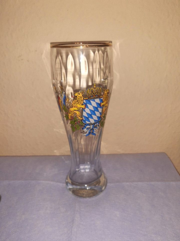0,5 Liter Weizenbierglas  Bayern Wappen Goldrand klar Weizenbier in Berlin
