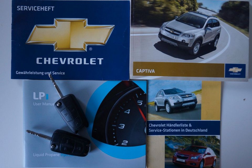 Chevrolet Captiva 2.4 LS*Klima*AHK*Alufelgen*LPG in Berlin