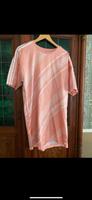 Adidas Ausgefallenes T-Shirt Kleid Satin griechische Muster Gr.36 Berlin - Reinickendorf Vorschau