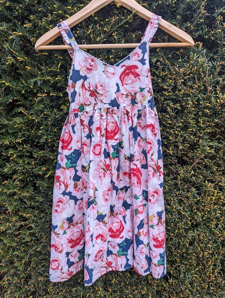 Kleid Sommer Größe 128 in Wedemark