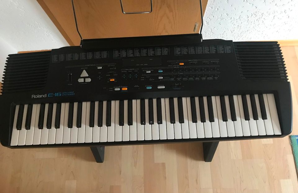 Roland E-16 Keyboard in Gronau (Leine)