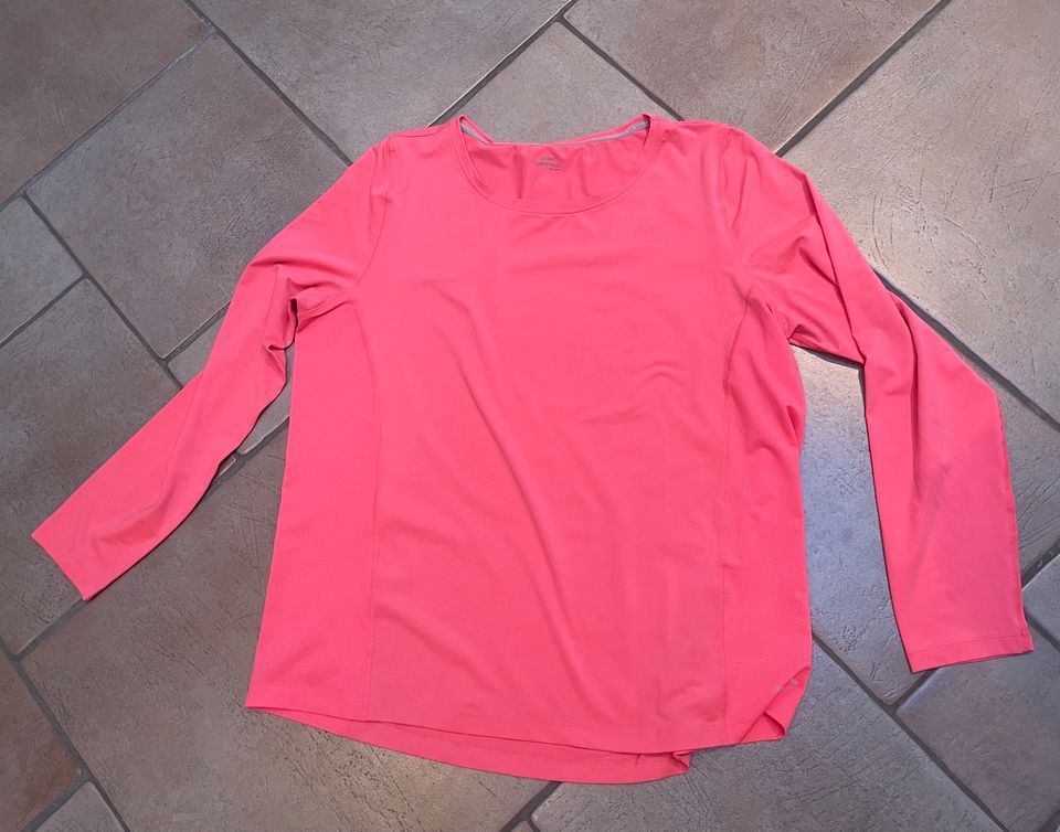 Tchibo Sport Shirt pink Größe L in Stemwede