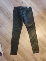 Zara Woman schwarze Skinny Jeans Gr.36,  leicht beschichtet, neu Hessen - Herborn Vorschau