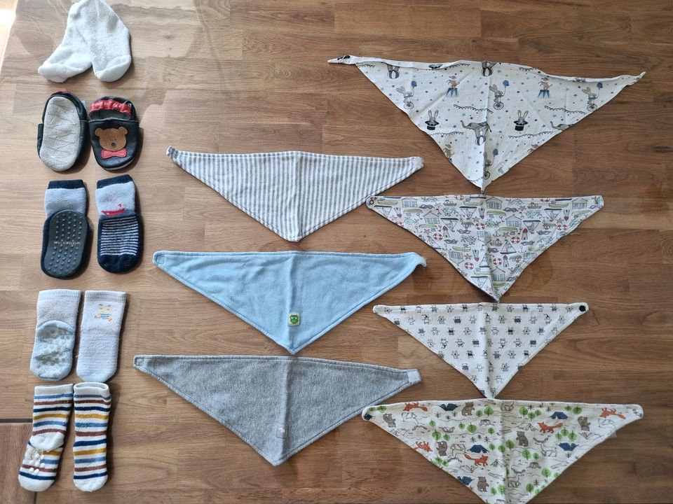 Kleidungspaket Babykleidung Gr. 80 & 86 • Set 60 Teile in Berlin