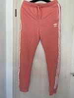 Adidas / Damenhose / Jogginghose / Größe 176 / S-M Baden-Württemberg - Seckach Vorschau