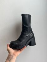 Plateau Stiefelette schwarz Vagabond Brooke 36 Friedrichshain-Kreuzberg - Kreuzberg Vorschau