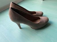 Klassischer Pumps beige Köln - Widdersdorf Vorschau