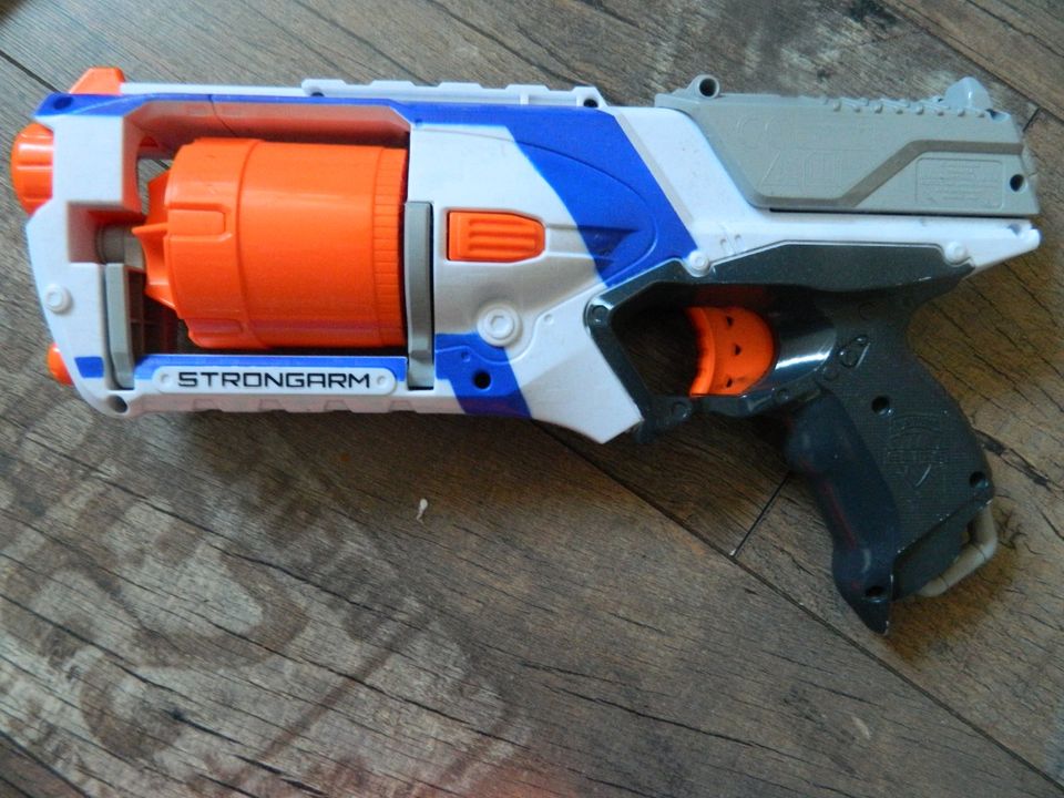 Nerf sharpfire und Nerf strongarm im Set plus Pfeile in Herzogenrath