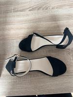 Pumps/Sandalen Niedersachsen - Aurich Vorschau