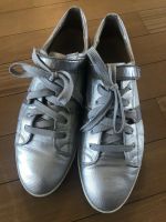 Original Boss Sneaker in Silber GR 40 Nordrhein-Westfalen - Hattingen Vorschau