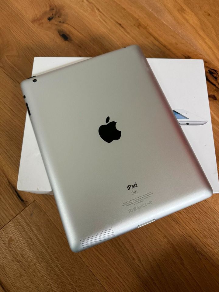 Apple iPad 3 16GB Wi-Fi (MD328FD/A) Weiß in Poing