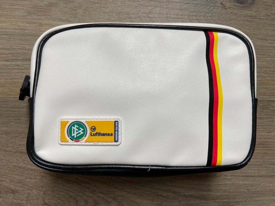 Lufthansa DFB Fußball WM Kulturtasche, Amenity Kit/Business Class in Hessen  - Biedenkopf | eBay Kleinanzeigen ist jetzt Kleinanzeigen