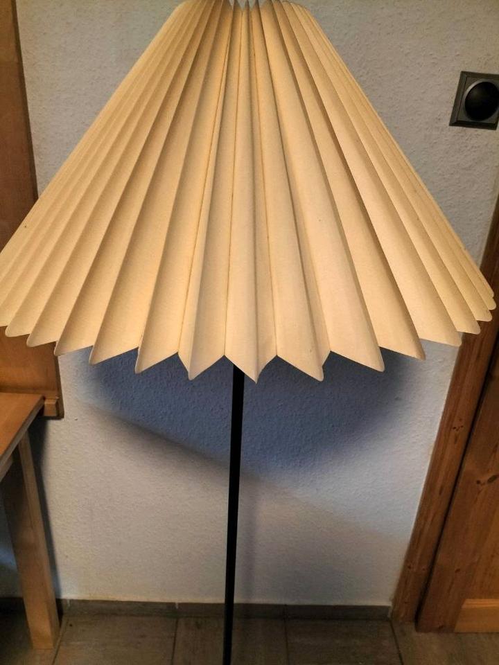 IKEA Stehleuchte Typ G201 - Designklassiker 80/90 Jahre vintage in Lauenburg