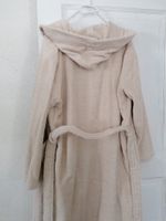 Frottee Bademantel mit Kapuze Gr.S beige dick & flauschig unisex Hessen - Schlitz Vorschau