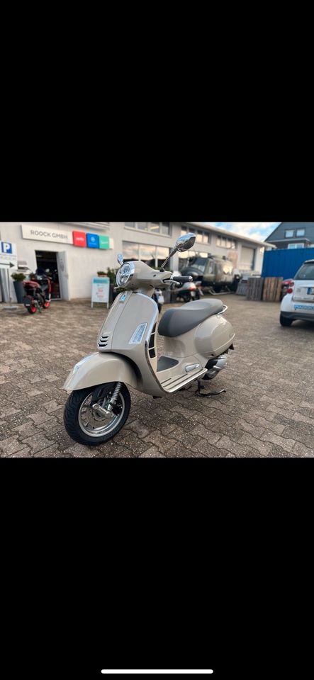 Vespa Gts 125 HPE 2023 SOFORT VERFÜGBAR BLACKWEEK ANGEBOT NEU in Leverkusen