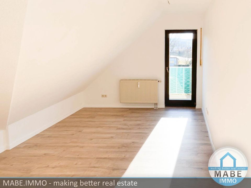 2-Zimmer-Wohnung mit Balkon - frisch für Sie saniert! in Gersdorf