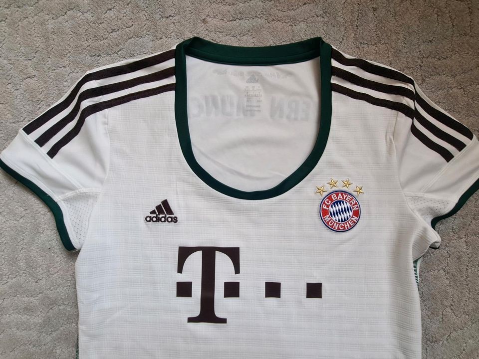 FC Bayern München Trikot Damen Gr.S in Germering