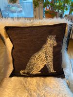 Kissen braun Cord ähnlich mit goldenen Quasten Leopard Gepard Hessen - Kelkheim Vorschau