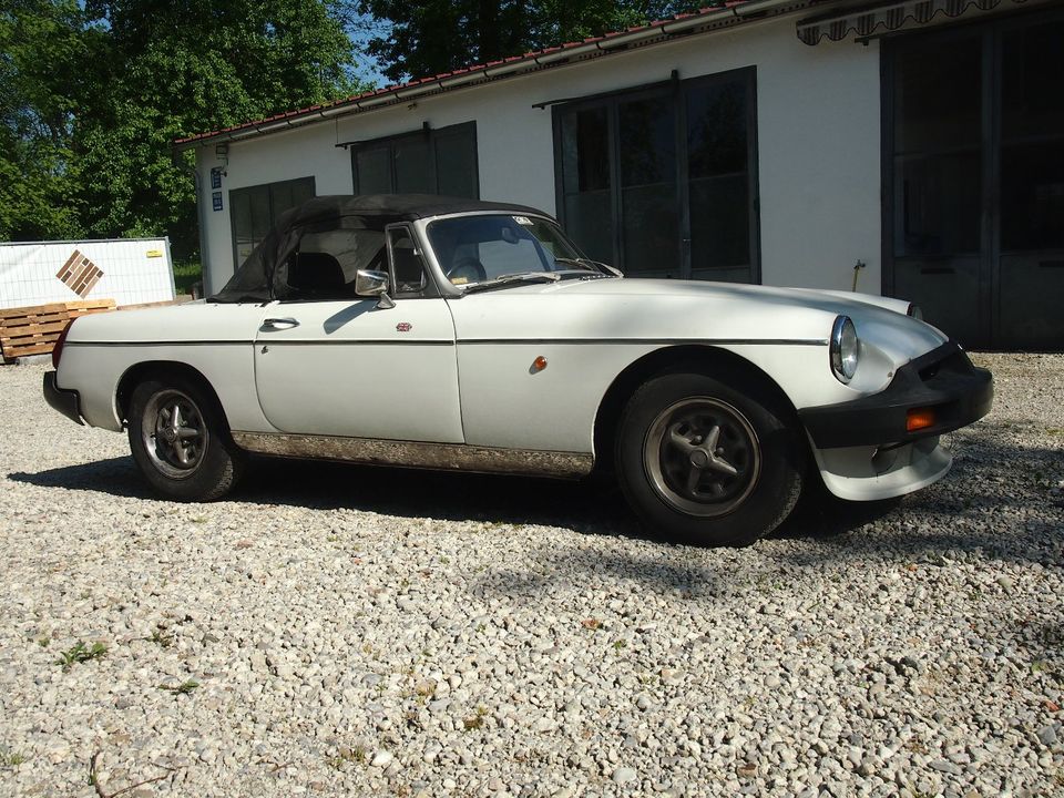 MGB Roadster, Rechtslenker, Bj. 1976, rostfrei! in Bergkirchen