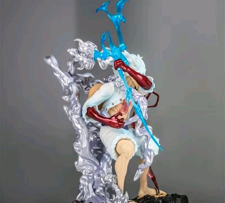 One Piece Figur von Monkey D. Ruffy Gear 5 Form Sonnengott Nika in Dresden